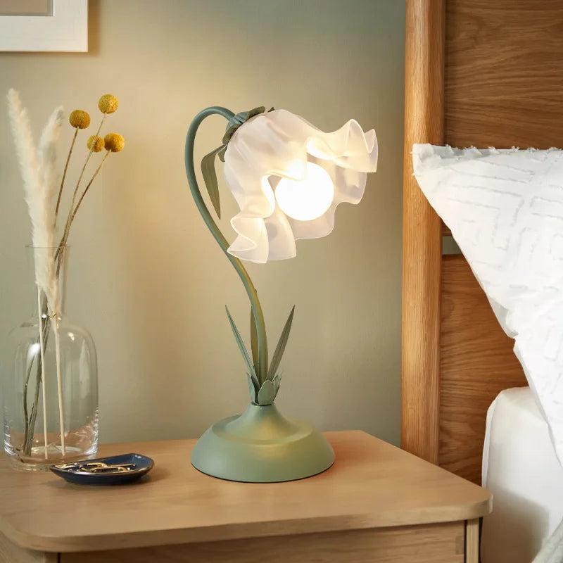 FloraGlow Lamp