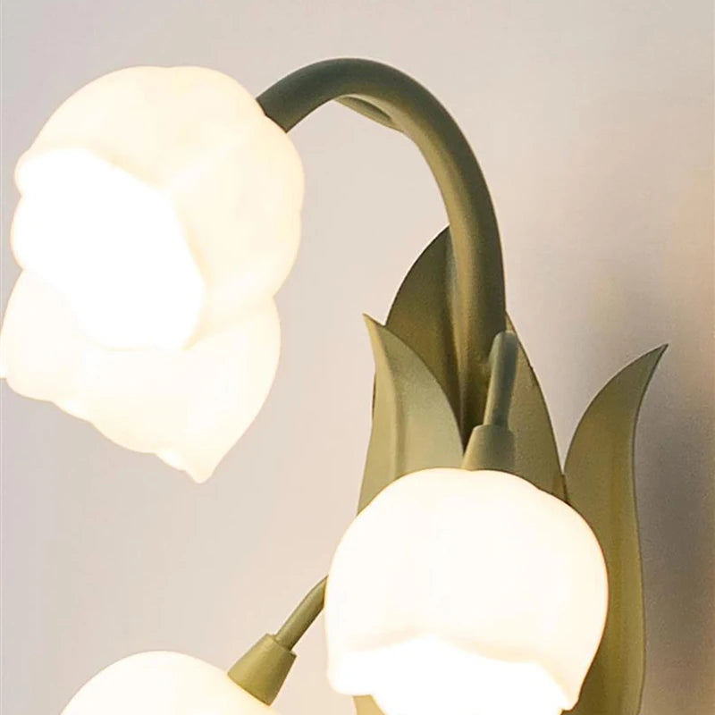 BloomGlow Lamp